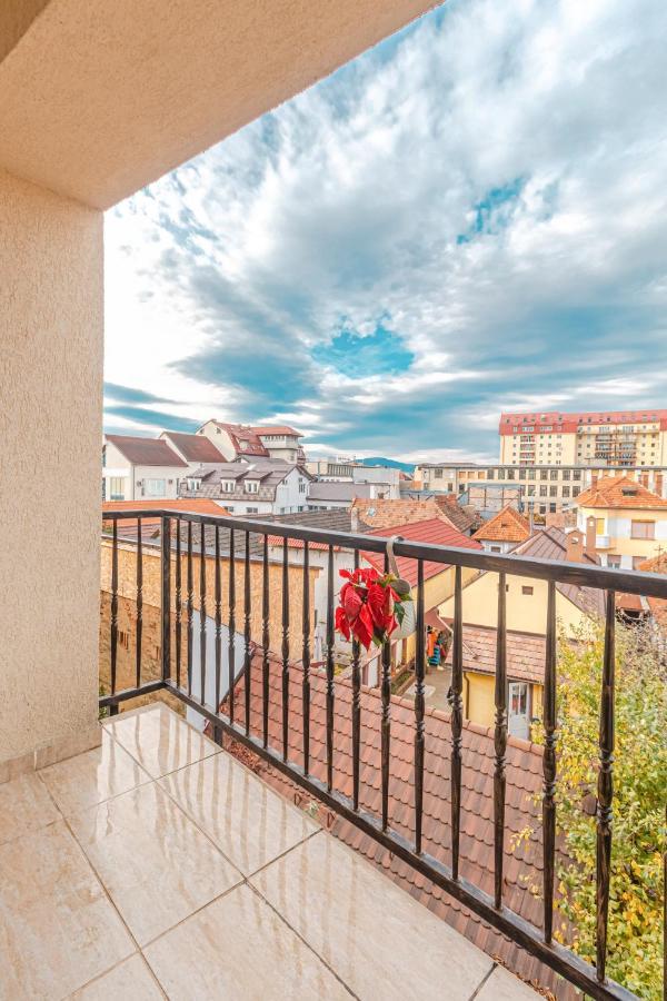 Ferienwohnung Opera Apart Brașov Exterior foto